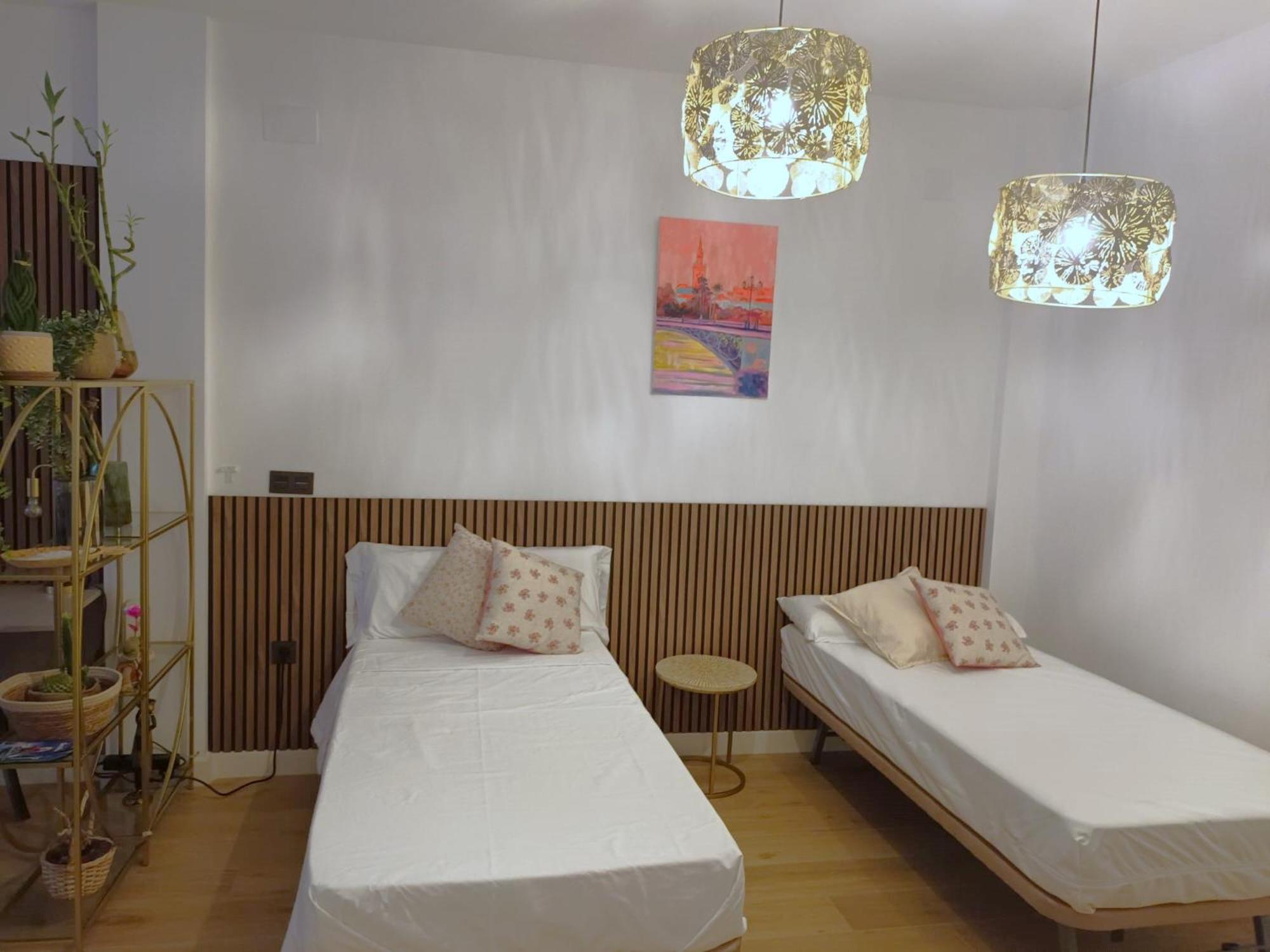 Oasis Suites Fernando IV Seville Exterior photo